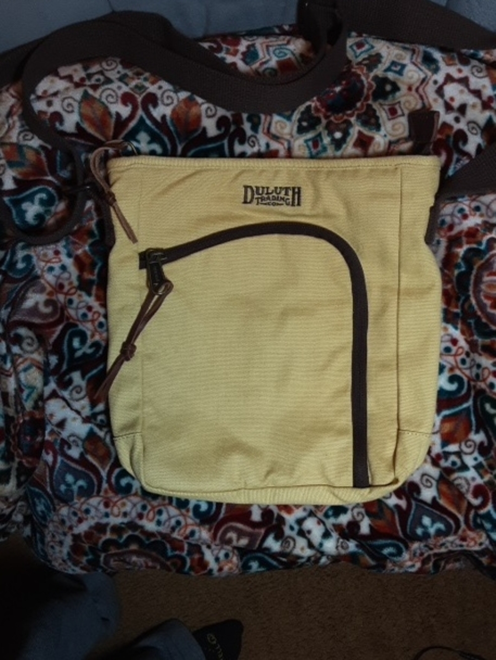 Duluth Trading Co Canvas Crossbody Totebag In Soft Yellow.